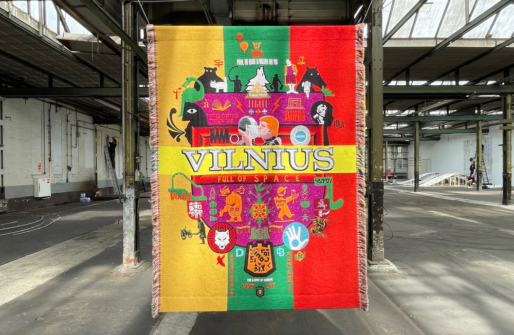 Vilnius Tapestry Shield Crest Vilniaus Carpet 75B